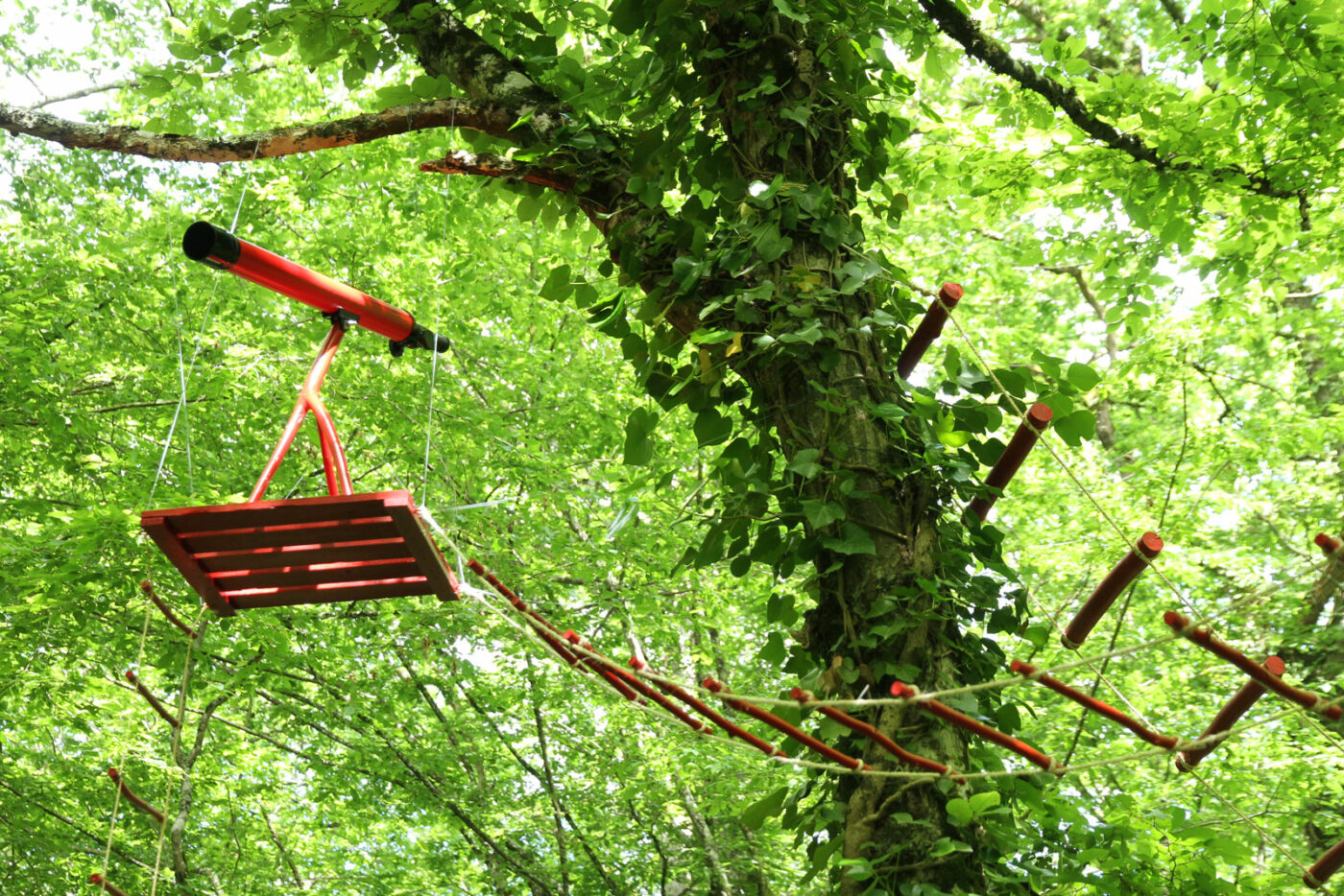 "Écureil" ou baron ?, Land-Art à Saran © les Fujak 2024